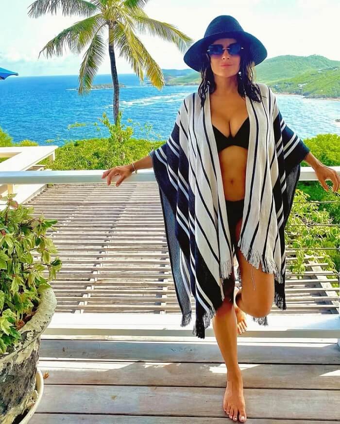 salma hayek bikini pic